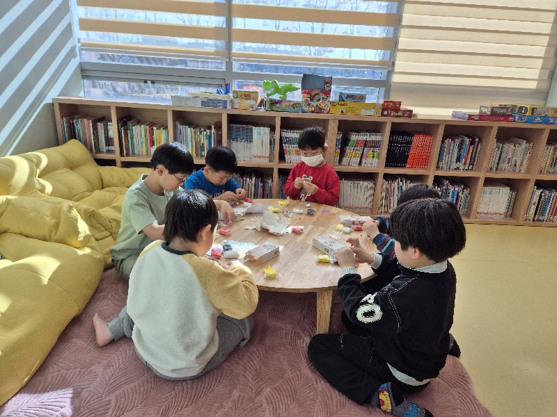 1번째 이미지:서천 아이온뜰 현관사진1